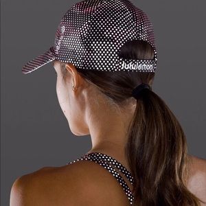 Lululemon reflective hat